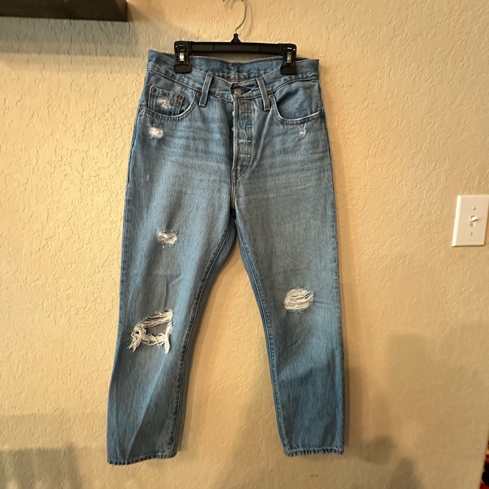 Levi's Women's Light Blue Distressed Jeans